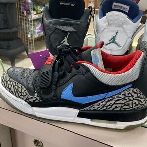 Nike Air Jordan Legacy 312 Low Chicago Flag